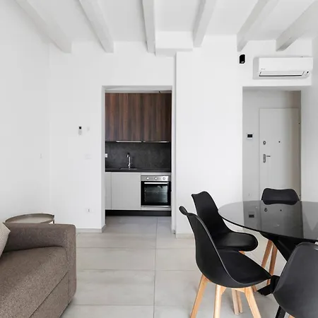 Apartment Le Dodici Porte - De Maria 7 By District Bologna