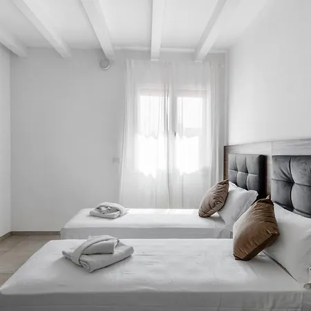 Apartment Le Dodici Porte - De Maria 7 By District
