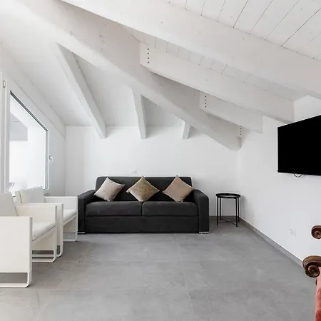 Apartment Le Dodici Porte - De Maria 7 By District Bologna