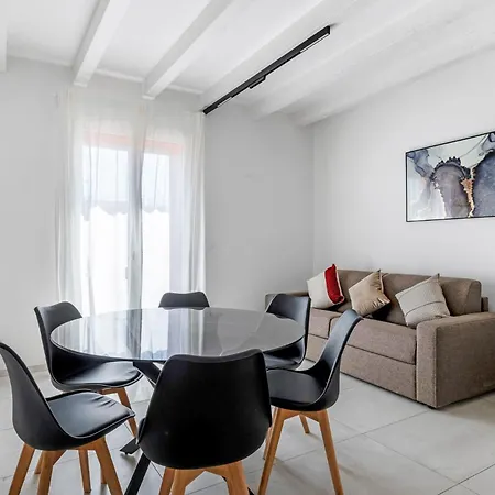 Apartment Le Dodici Porte - De Maria 7 By District Bologna